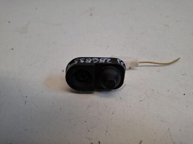 bontott SUZUKI SX4 S-Cross Bal hátsó Ajtó Kapcsoló