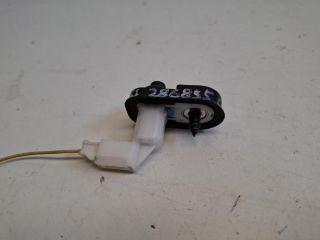 bontott SUZUKI SX4 S-Cross Bal hátsó Ajtó Kapcsoló