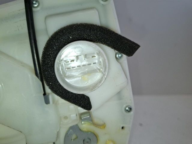 bontott SUZUKI SX4 S-Cross Bal hátsó Ajtózár