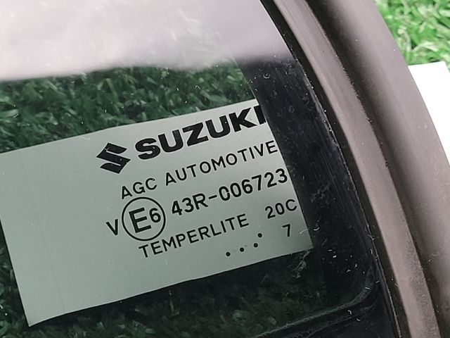 bontott SUZUKI SX4 S-Cross Bal hátsó Fixüveg (Ajtóban)