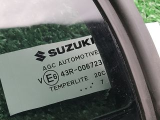 bontott SUZUKI SX4 S-Cross Bal hátsó Fixüveg (Ajtóban)