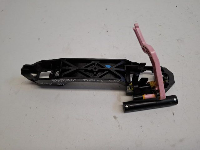 bontott SUZUKI SX4 S-Cross Bal hátsó Külső Kilincsfészek