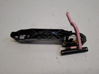 bontott SUZUKI SX4 S-Cross Bal hátsó Külső Kilincsfészek