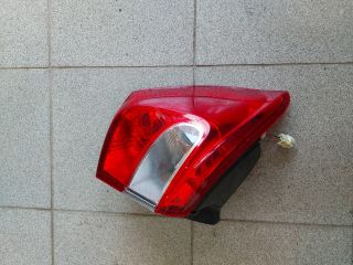 bontott SUZUKI SX4 S-Cross Bal Külső Hátsó Lámpa