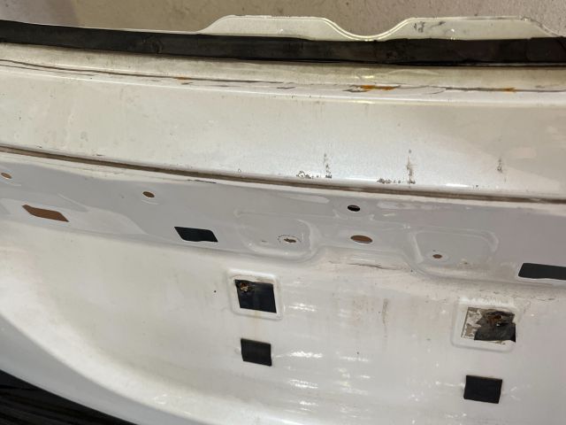 bontott SUZUKI SX4 S-Cross Csomagtérajtó (Üres lemez)