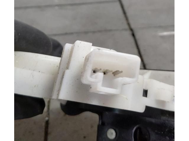 bontott SUZUKI SX4 S-Cross Csomagtérajtó Zárszerkezet