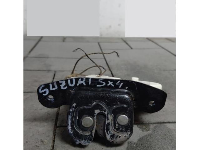 bontott SUZUKI SX4 S-Cross Csomagtérajtó Zárszerkezet