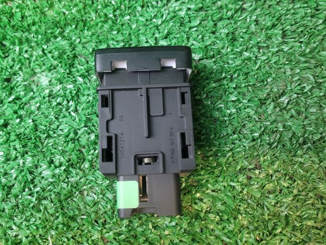 bontott SUZUKI SX4 S-Cross Első Ködfényszóró Kapcsoló