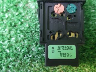 bontott SUZUKI SX4 S-Cross Első Ködfényszóró Kapcsoló