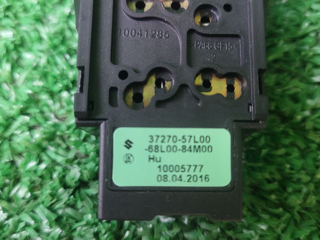 bontott SUZUKI SX4 S-Cross Első Ködfényszóró Kapcsoló