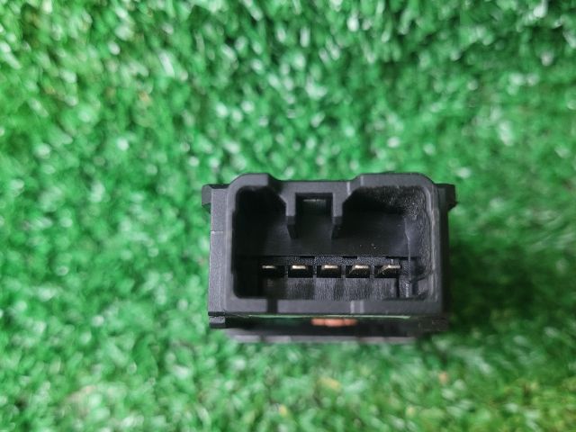 bontott SUZUKI SX4 S-Cross Első Ködfényszóró Kapcsoló