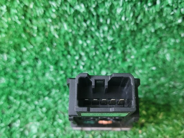 bontott SUZUKI SX4 S-Cross Első Ködfényszóró Kapcsoló