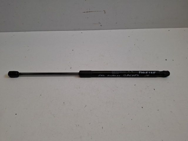 bontott SUZUKI SX4 S-Cross Gázrugós Kitámasztó Teleszkóp Csomagtérajtó Jobb