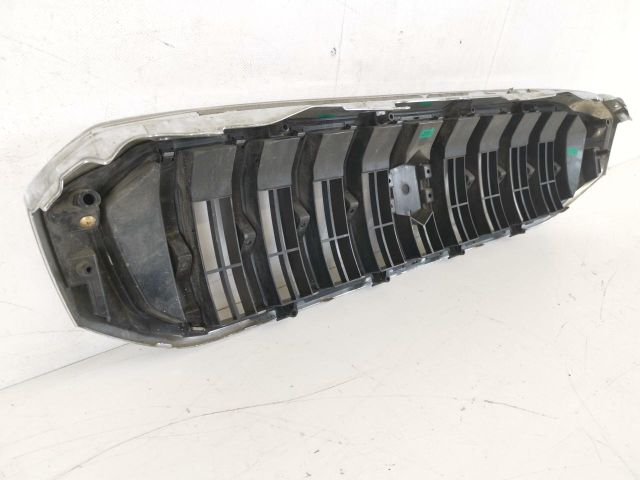 bontott SUZUKI SX4 S-Cross Hűtőrács