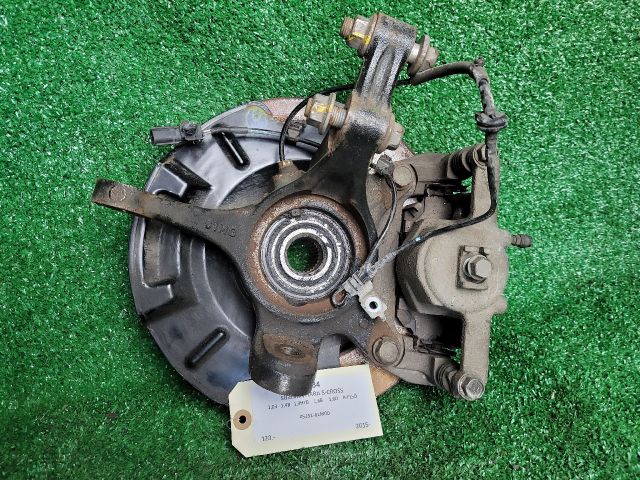 bontott SUZUKI SX4 S-Cross II Bal első Csonkállvány Kerékaggyal