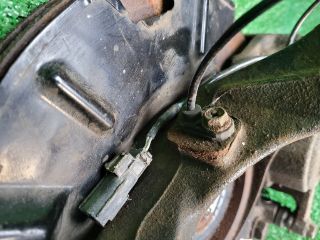 bontott SUZUKI SX4 S-Cross II Bal első Csonkállvány Kerékaggyal