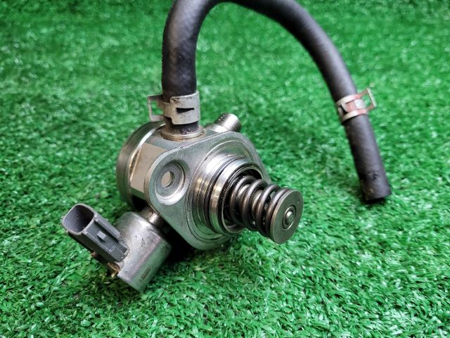 bontott SUZUKI SX4 S-Cross II Nagynyomású Szivattyú