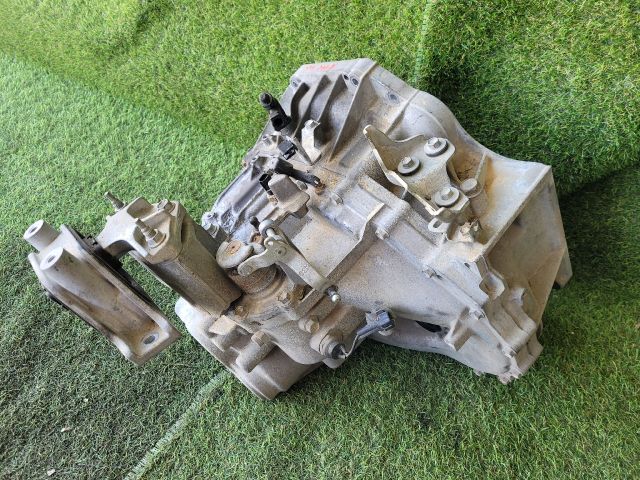 bontott SUZUKI SX4 S-Cross II Váltó (Mechanikus)