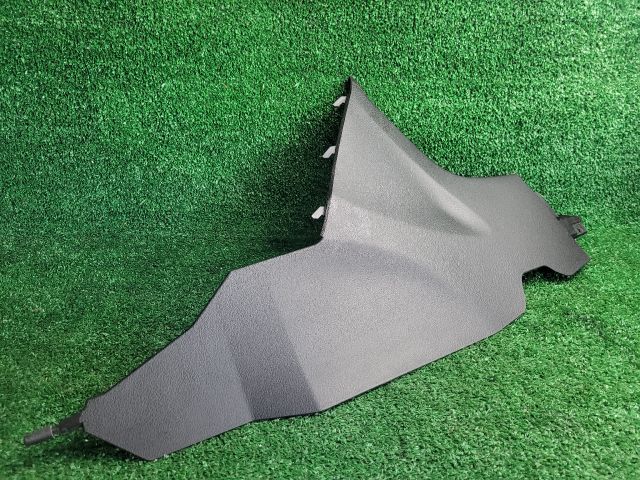 bontott SUZUKI SX4 S-Cross II Bal Alsó Műszerfal Burkolat