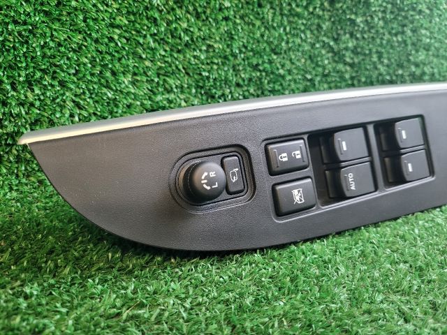 bontott SUZUKI SX4 S-Cross II Bal első Ablakemelő Kapcsoló