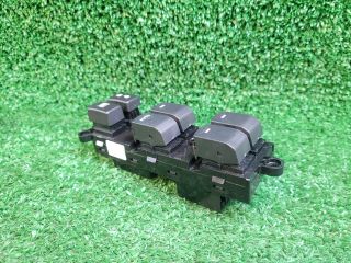 bontott SUZUKI SX4 S-Cross II Bal első Ablakemelő Kapcsoló