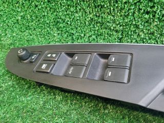 bontott SUZUKI SX4 S-Cross II Bal első Ablakemelő Kapcsoló