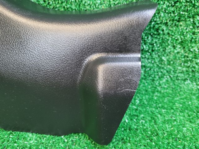 bontott SUZUKI SX4 S-Cross II Bal első Belső Küszöb Burkolat