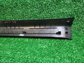 bontott SUZUKI SX4 S-Cross II Bal első Belső Küszöb Burkolat