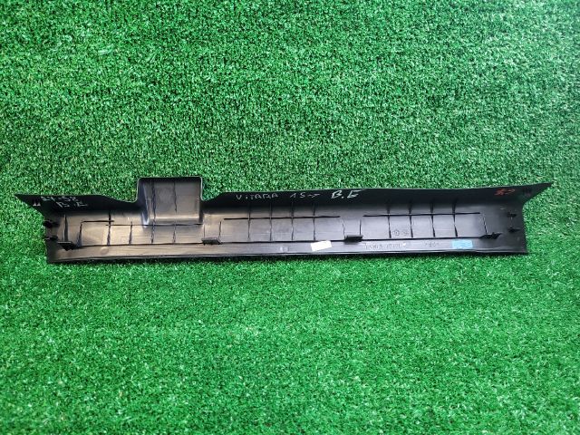 bontott SUZUKI SX4 S-Cross II Bal első Belső Küszöb Burkolat