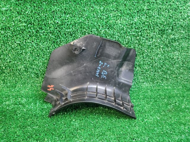 bontott SUZUKI SX4 S-Cross II Bal első Belső Küszöb Burkolat