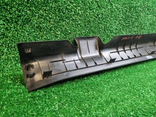 bontott SUZUKI SX4 S-Cross II Bal első Belső Küszöb Burkolat