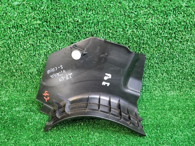 bontott SUZUKI SX4 S-Cross II Bal első Belső Küszöb Burkolat