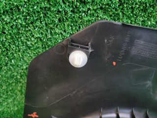 bontott SUZUKI SX4 S-Cross II Bal első Belső Küszöb Burkolat