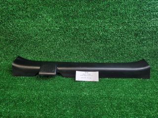 bontott SUZUKI SX4 S-Cross II Bal első Belső Küszöb Burkolat