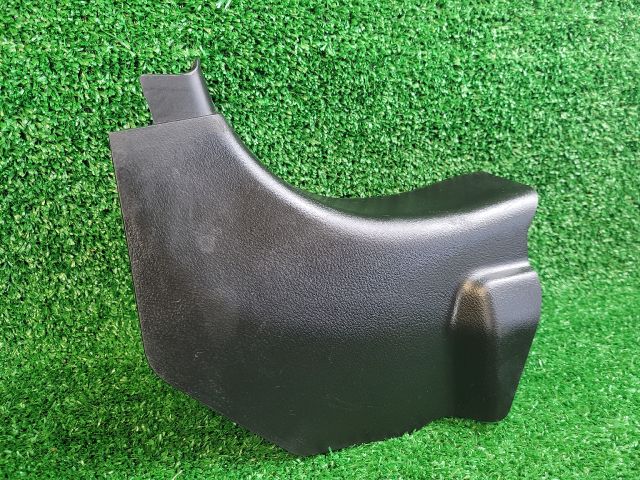 bontott SUZUKI SX4 S-Cross II Bal első Belső Küszöb Burkolat