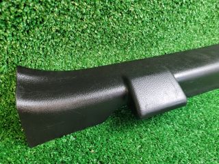 bontott SUZUKI SX4 S-Cross II Bal első Belső Küszöb Burkolat