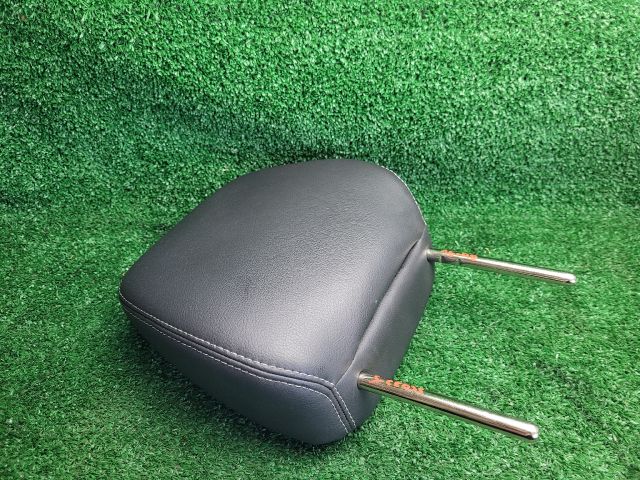 bontott SUZUKI SX4 S-Cross II Bal első Fejtámla