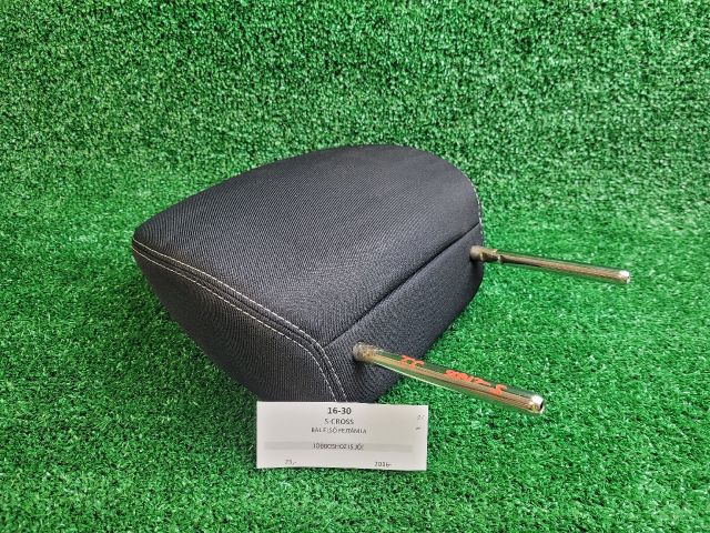 bontott SUZUKI SX4 S-Cross II Bal első Fejtámla