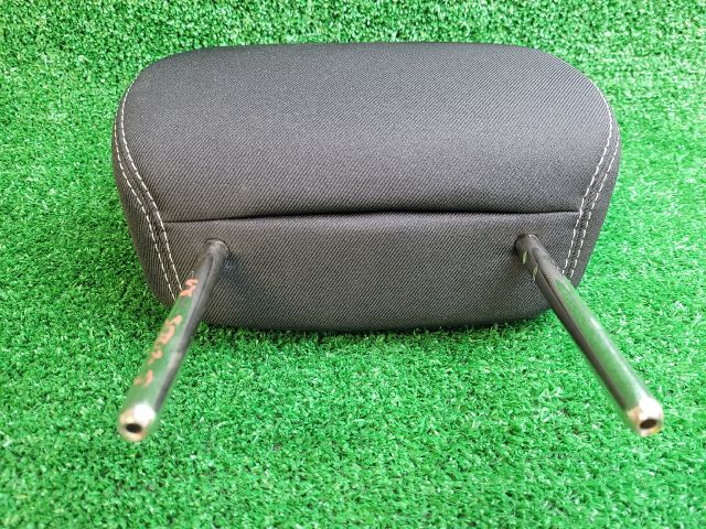 bontott SUZUKI SX4 S-Cross II Bal első Fejtámla