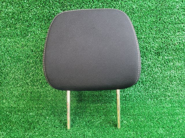 bontott SUZUKI SX4 S-Cross II Bal első Fejtámla