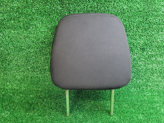 bontott SUZUKI SX4 S-Cross II Bal első Fejtámla