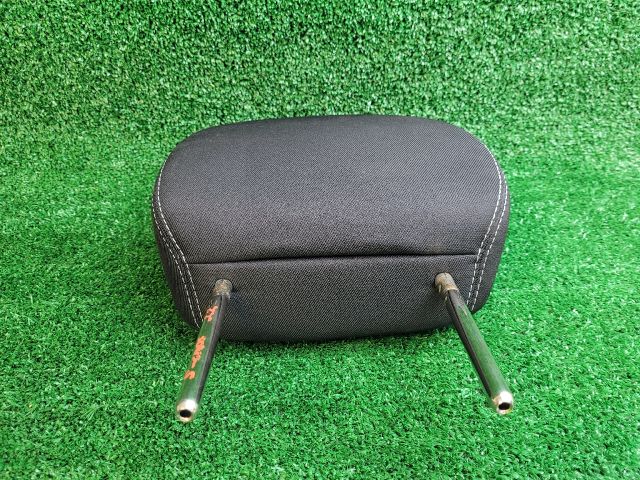 bontott SUZUKI SX4 S-Cross II Bal első Fejtámla