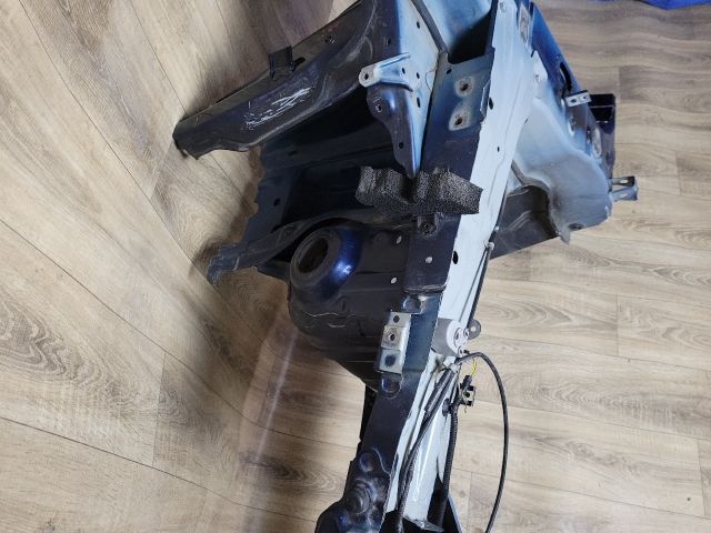 bontott SUZUKI SX4 S-Cross II Bal első Negyed Karosszéria Csomag