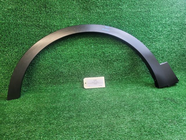 bontott SUZUKI SX4 S-Cross II Bal első Sárvédő Szélesítő