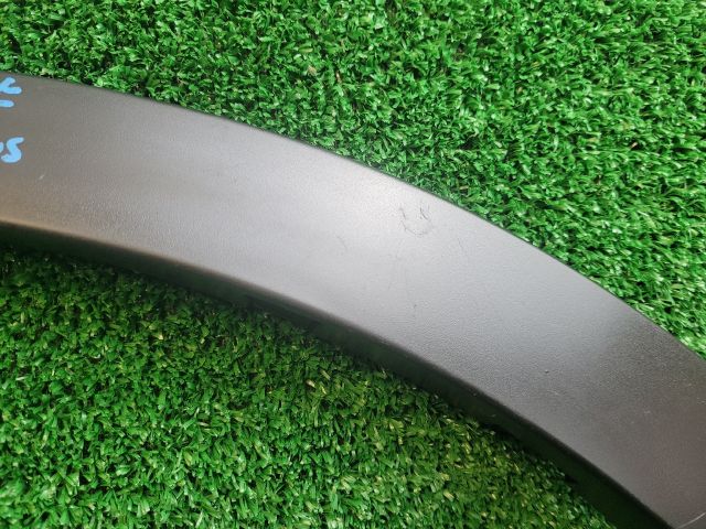 bontott SUZUKI SX4 S-Cross II Bal első Sárvédő Szélesítő