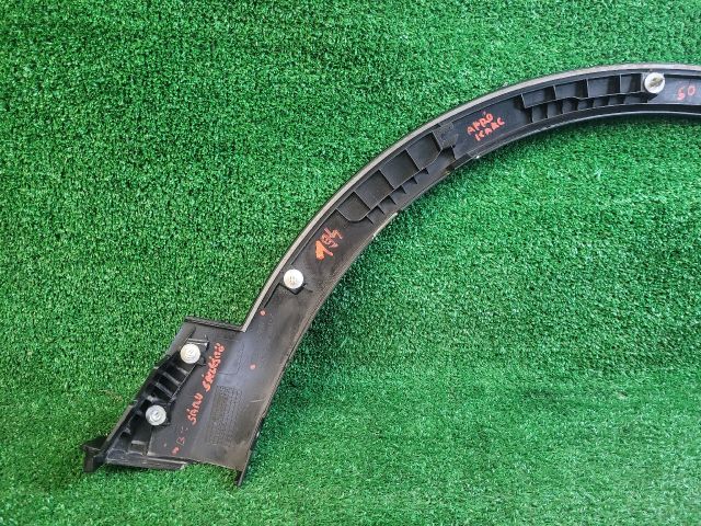 bontott SUZUKI SX4 S-Cross II Bal első Sárvédő Szélesítő