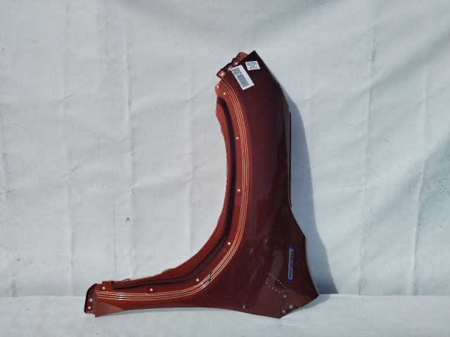 bontott SUZUKI SX4 S-Cross II Bal első Sárvédő