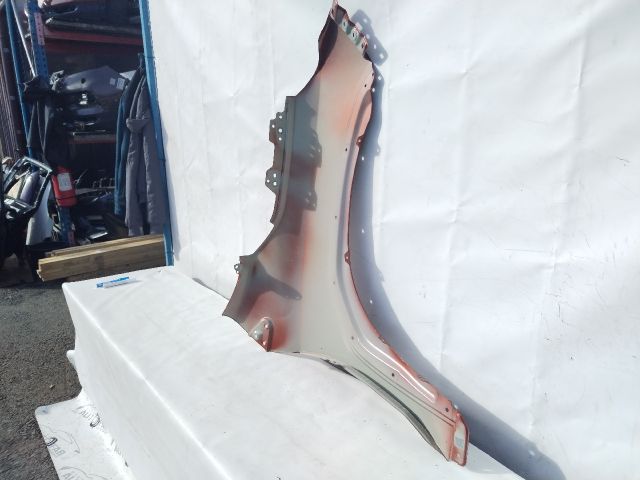 bontott SUZUKI SX4 S-Cross II Bal első Sárvédő