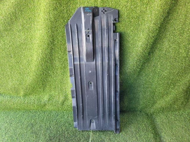 bontott SUZUKI SX4 S-Cross II Bal Fenéklemez