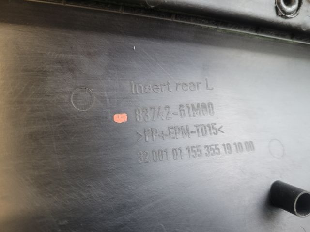 bontott SUZUKI SX4 S-Cross II Bal hátsó Ajtó Kárpit